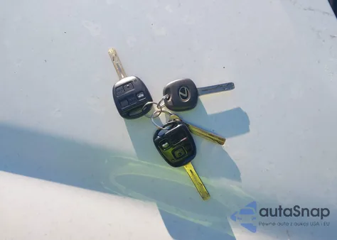 2003 Lexus Es 300 from USA, damaged, VIN JTHBF30G830105149